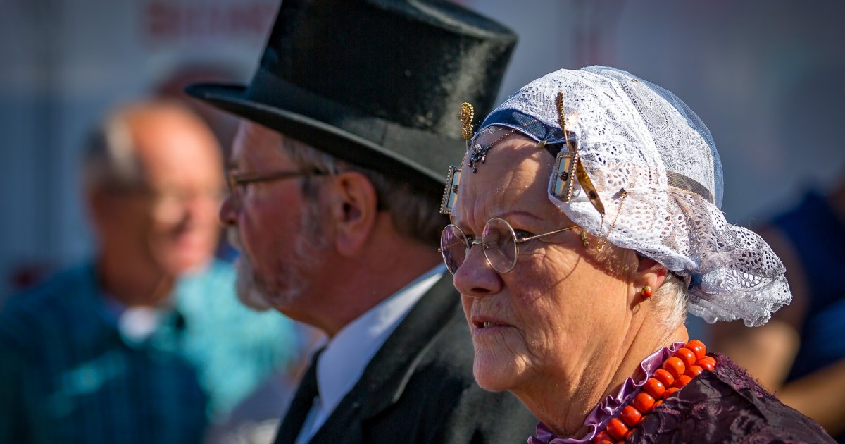 Nationale Dag van de Klederdracht voor de tweede keer op Urk | Gemeente Urk